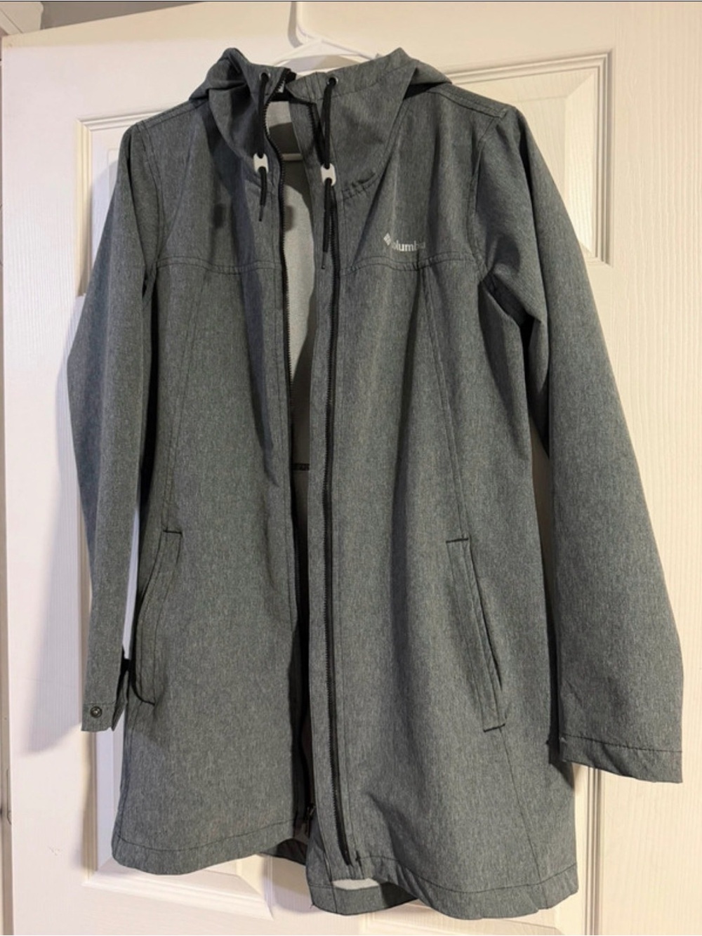 Columbia Men’s Gray Hooded Raincoat